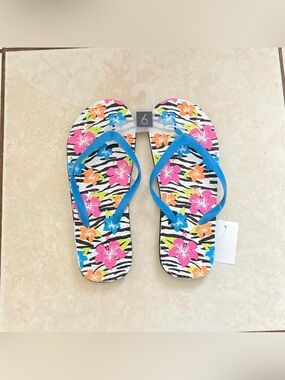 *BRAND NEW* Macy’s Flip Flops Colors Floral Slippers Zebra Print Slip-On Sandals